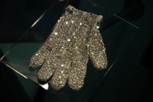 michael jacksons glove