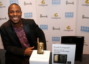 DSC00070 Laban with the new Frank Lampard GoldGenie Signature iPod