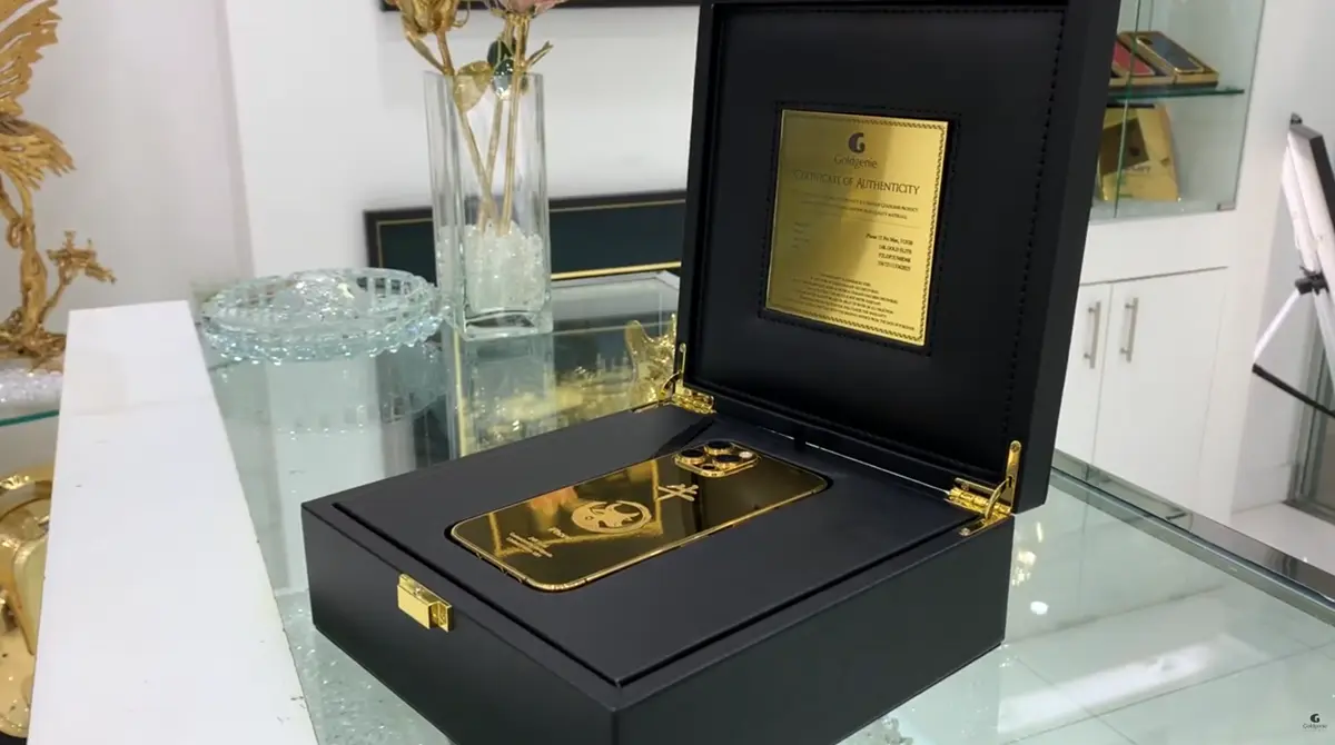Luxury Phones by Goldgenie