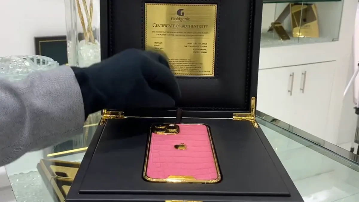 how bespoke iphone customisation works luxury goldgenie process