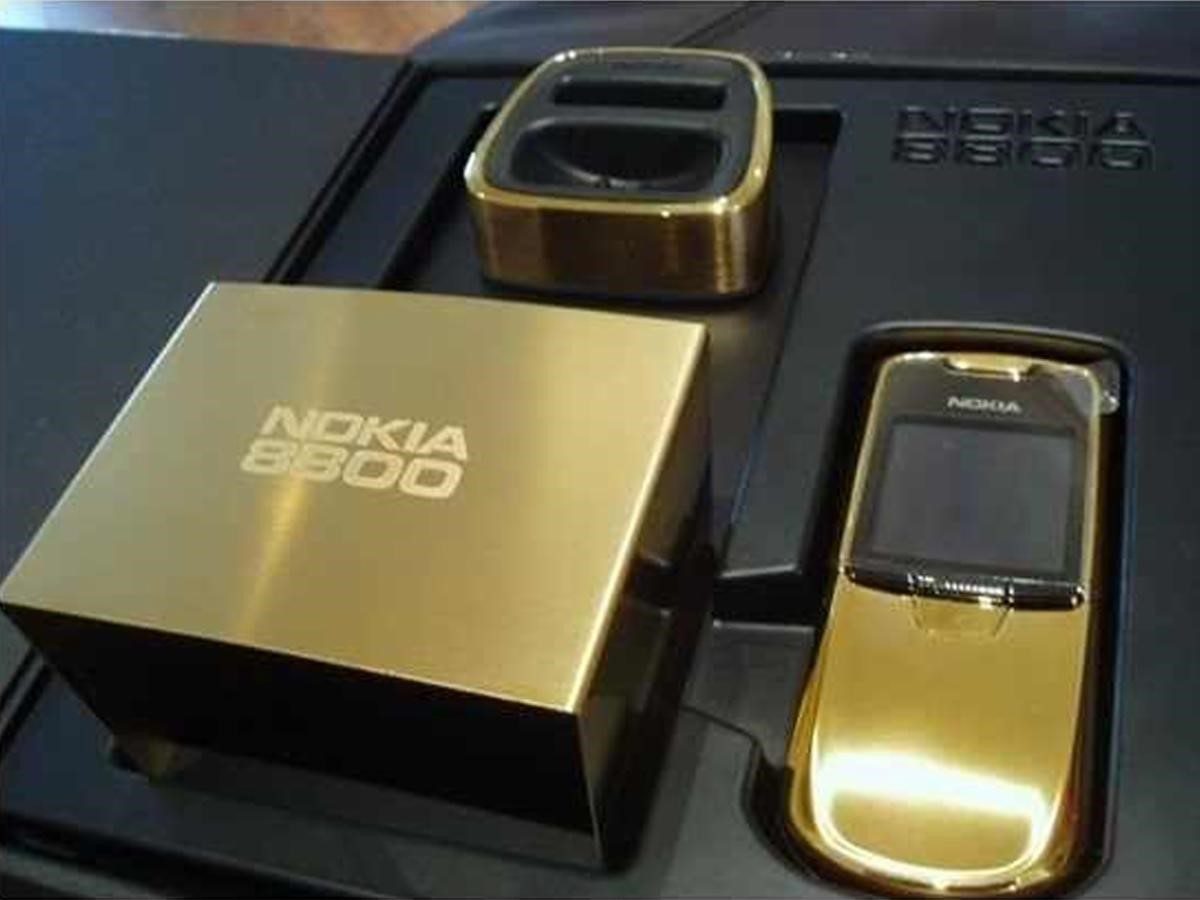 Image of the Nokia 8800 and Emmy awards image and Simon Woodroffe